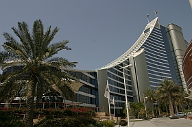 20040313-me-ae-dxb01s.jpg